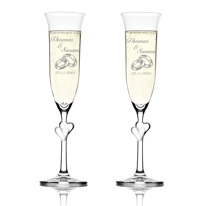 Personalisierte Sektgläser zur Hochzeit mit Ring-Motiv – 2er Set Kristallgläser mit Herz-Stiel & Gravur
