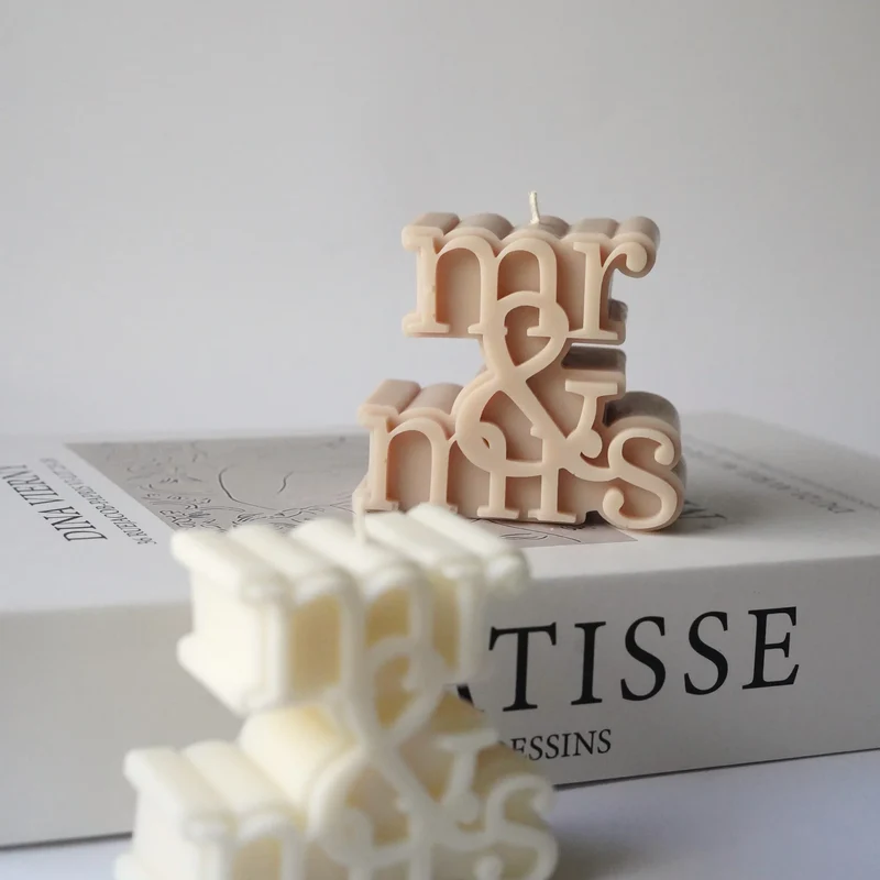 Handgemachte Hochzeitskerze Mr. & Mrs.