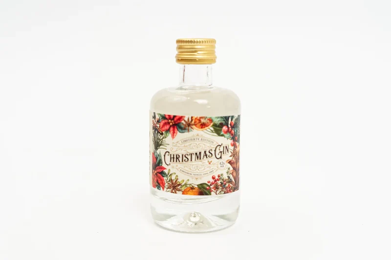 Kleine Weihnachtsbox „Gin & Sweets“ – Mini Gin, Weihnachtssüßigkeiten & Grußkarte