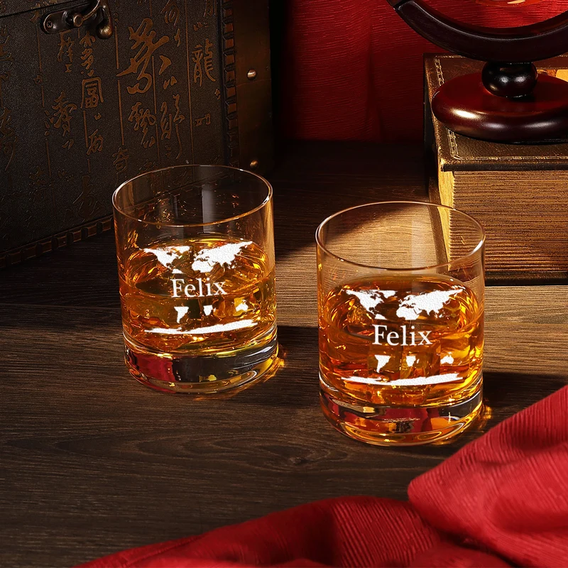 2-teiliges Whisky-Set Skull Dekanter 850 ml & Whiskygläser 320 ml - Motiv Weltkarte