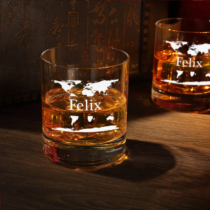 2-teiliges Whisky-Set Skull Dekanter 850 ml & Whiskygläser 320 ml - Motiv Weltkarte