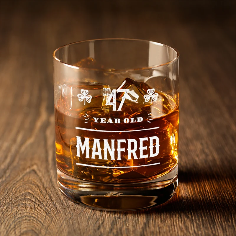 2-tlg Set Totenkopf Dekanter 850 ml & Whiskygläser 320 ml mit Gravur - Jubiläumsgeschenk