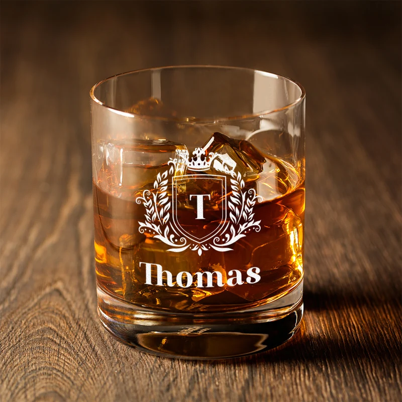 Whisky Totenkopf Dekanter 850 ml & 2 Whiskygläser 320 ml mit Gravur - Motiv Wappen