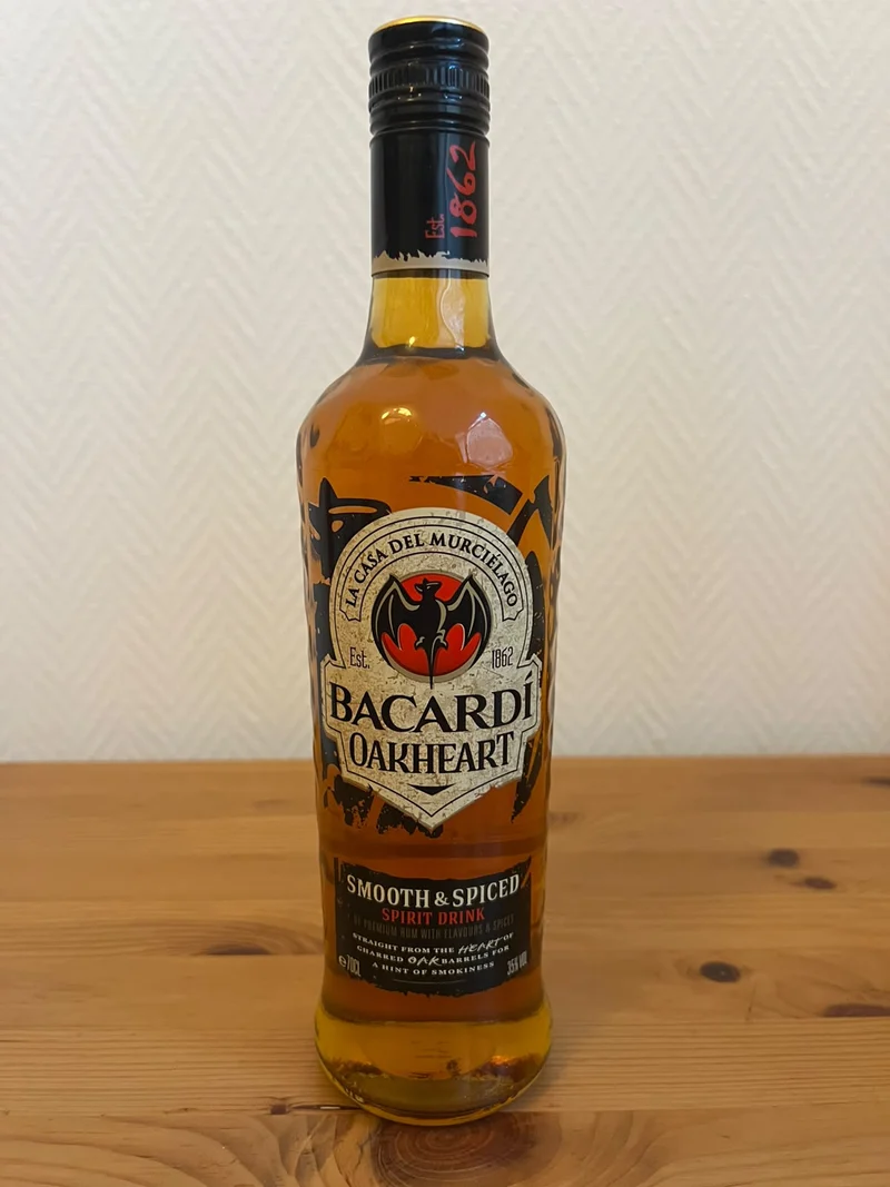 Bacardi Oakheart 0,7l 35% vol. Rum Sonderedition american oak