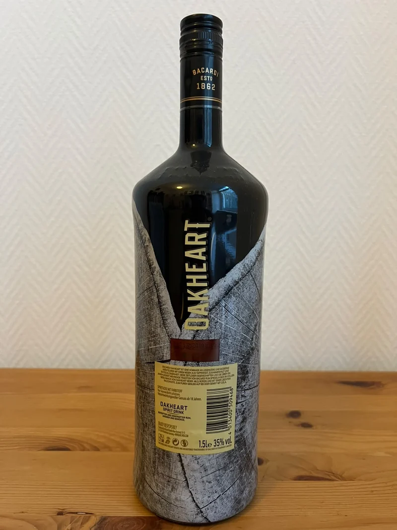 Bacardi Oakheart Magnum 1,5l 35% vol. Rum Sonderedition Limited Edition holz