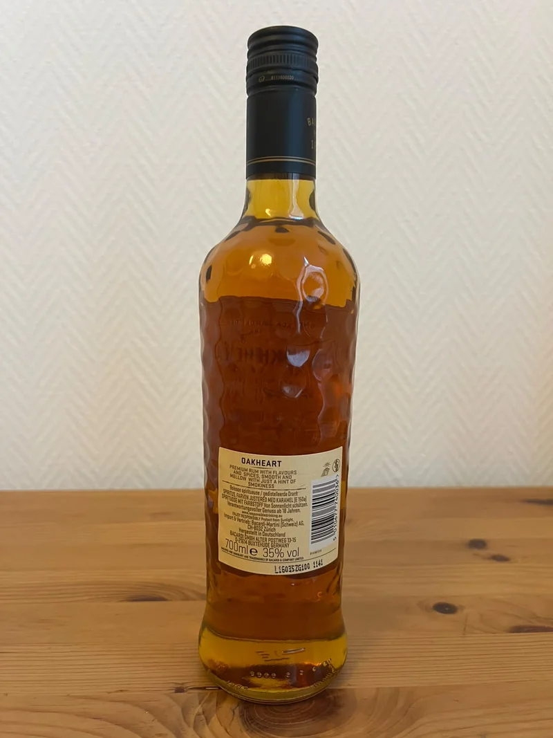 Bacardi Oakheart 0,7l 35% vol. Rum Sonderedition american oak