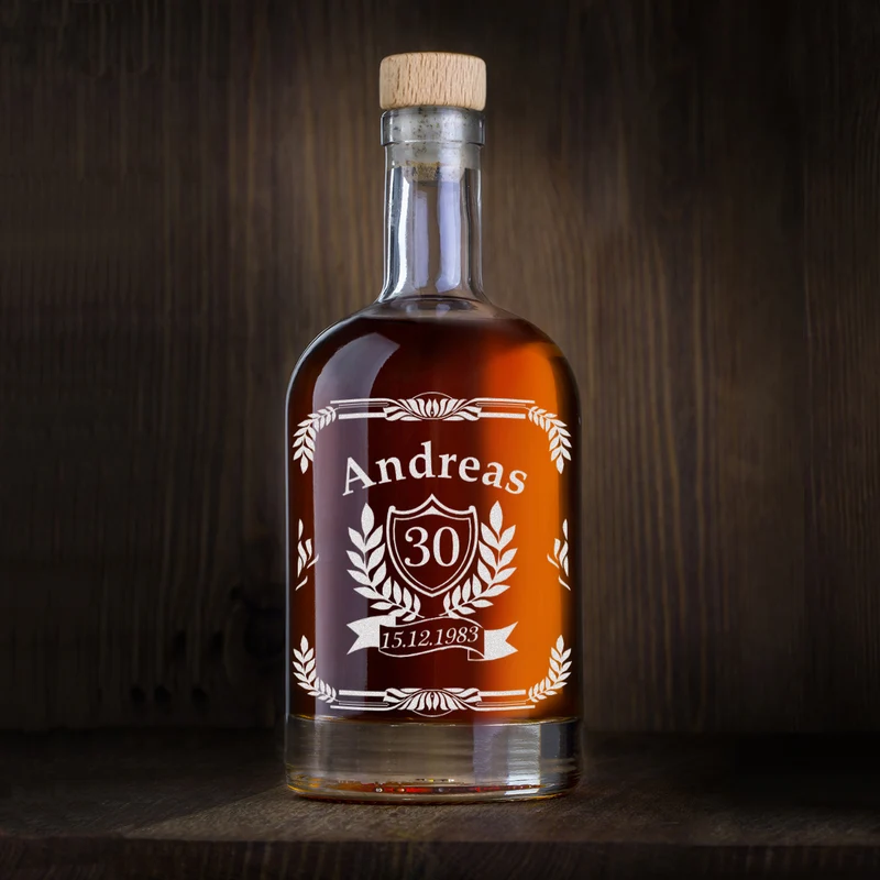 Personalisierte Whiskyflasche 700 ml mit Gravur - Jubiläumsgeschenk