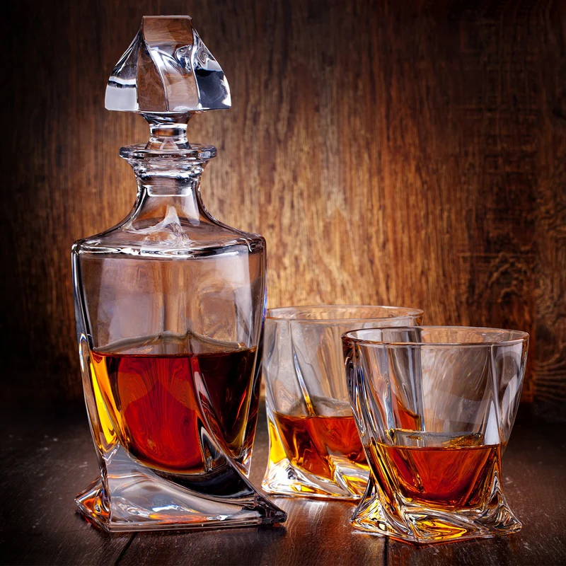 Whisky Set Twirl Dekanter 800 ml und Whiskygläser 300 ml