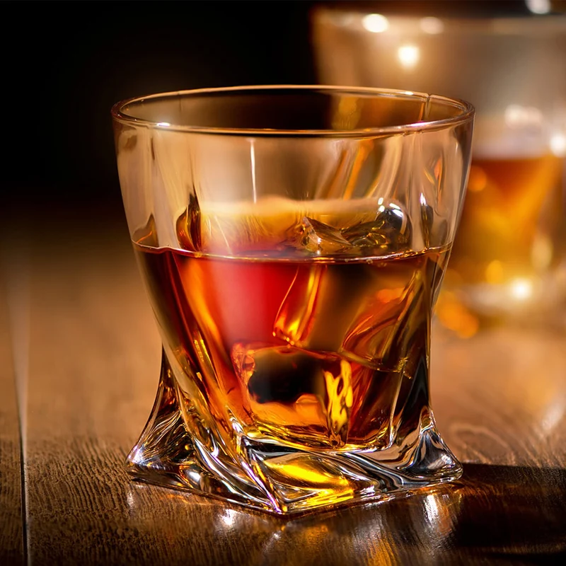 Whisky Set Twirl Dekanter 800 ml und Whiskygläser 300 ml