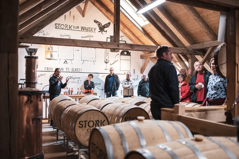 2027 I STORK CLUB Whiskey I Destillerie Führung & Whiskey Tasting (JANUAR, FEBRUAR, MÄRZ, APRIL)