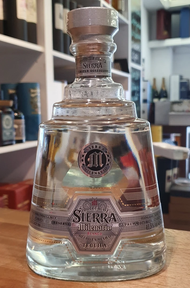 X Milenario Trio blanco 100% Agave Tequila 0,7l 41,5% vol. Sierra 83 proof triple distilled