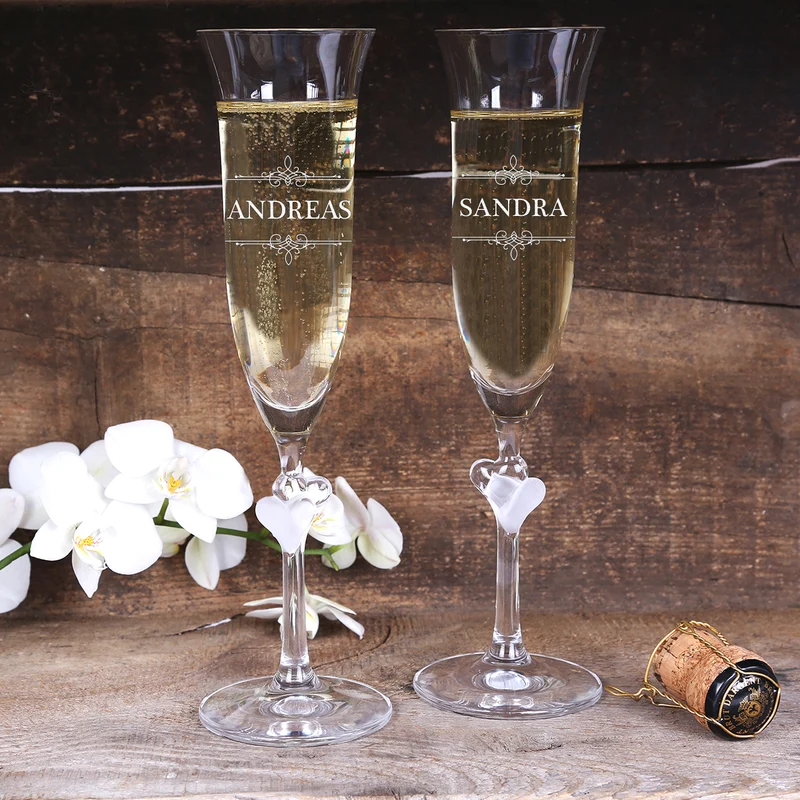 Sektglas 175 ml mit Herzen personalisiert - Motiv "Ornament"