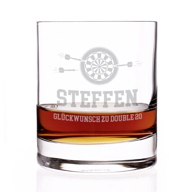 Personalisierbares Whisky Glas mit Dart Gravur | Whiskeyglas mit Name für Dartspieler