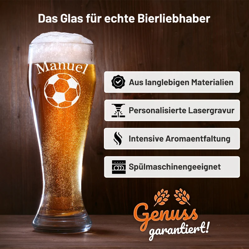 Weizenbierglas 0,5 Liter Fußball mit Gravur - Geschenk für Fußballfans