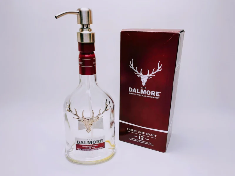 Whisky-Seifenspender Dalmore | Upcycling Pumpspender aus Dalmore Whiskey Flaschen | Nachfüllbar mit Seife | Bad Deko | Geschenk Jäger