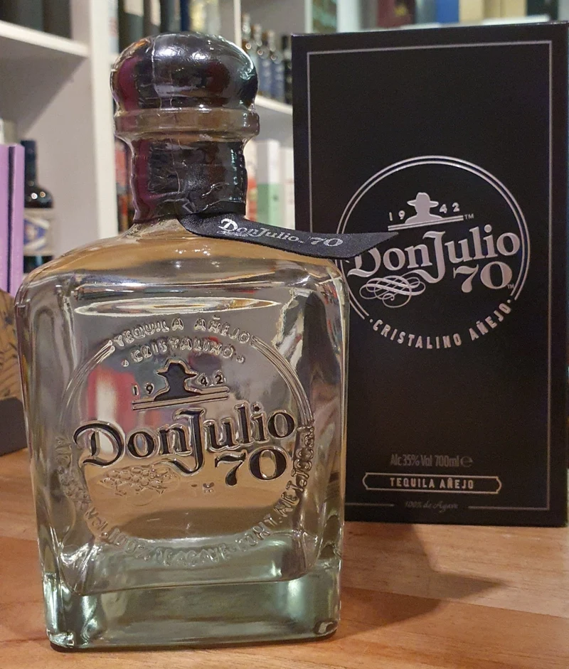 X Don Julio 70 Anejo Cristalino Tequila 0,7l 35% vol.