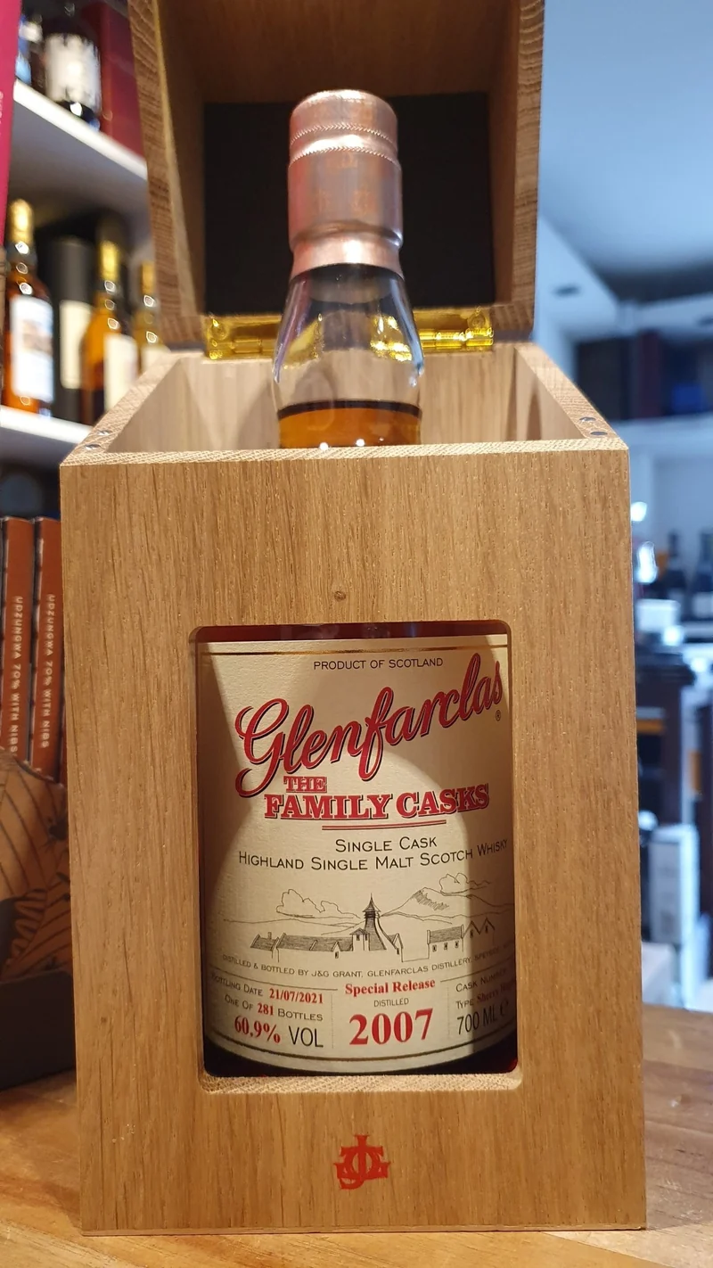 X Glenfarclas Family Single cask 2007 0,7l 60,9% vol. Premium Fassstärke Edition single malt scotch whisky