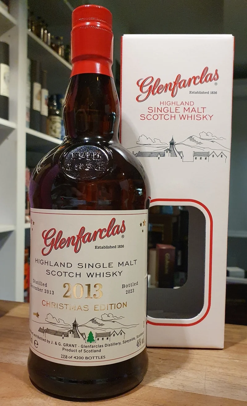 X Glenfarclas 2013 2023 Christmas Edition 0,7l 46% vol. single malt scotch whisky