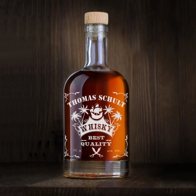 Whisky Flasche 700 ml mit Gravur - Motiv Piratenschiff