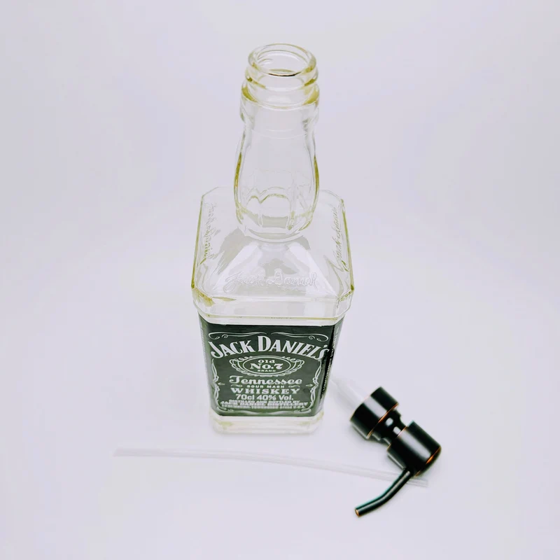 Whisky-Seifenspender “Whisky Wave” | Handgemachter Pumpspender aus Whiskyflaschen | Ideal für Bad & Küche | Top Geschenk für Whiskyfans