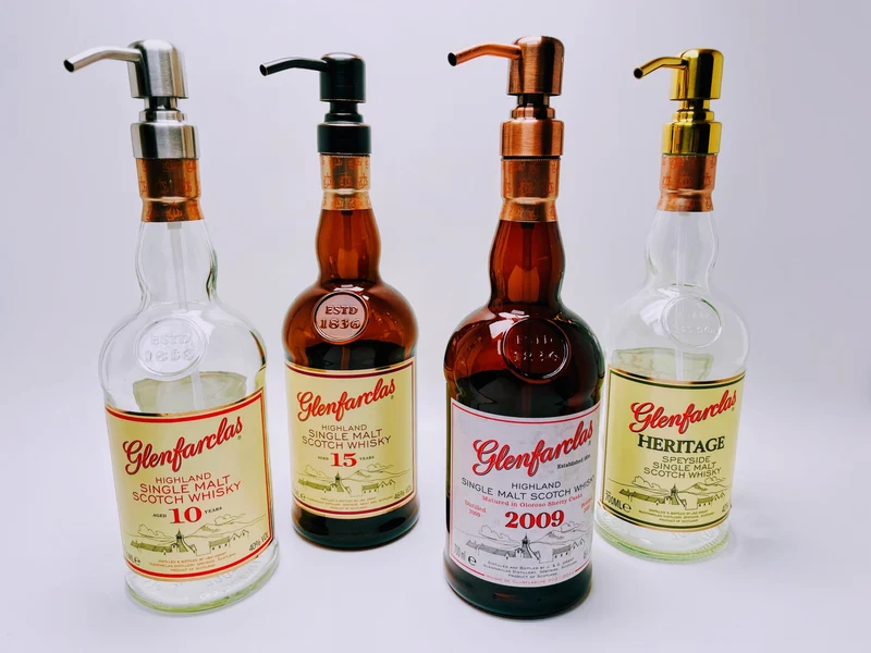 Whisky-Seifenspender “Whisky Wave” | Handgemachter Pumpspender aus Whiskyflaschen | Ideal für Bad & Küche | Top Geschenk für Whiskyfans