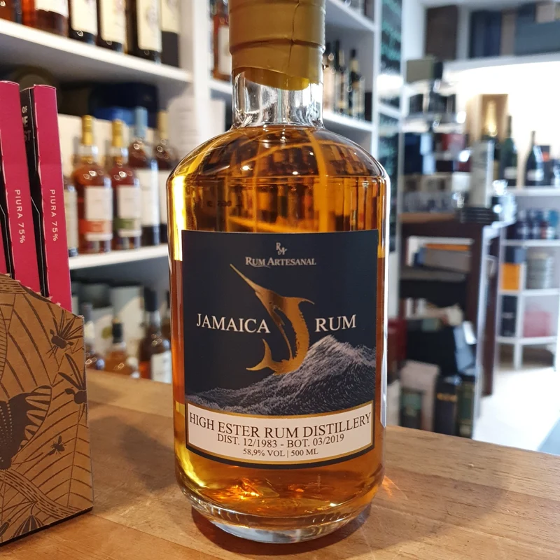 X RA Jamaica high ester Dist. 1983 35y #6 58,9% 0,5l Single cask Rum Artesanal