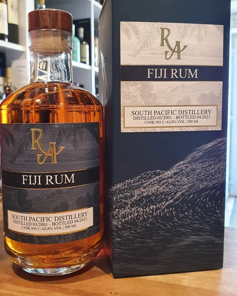 X RA Fiji 2001 2021 South Pacific Dist 20y 62,8% 0,5 l single cask Single Pot Still #2 Rum Artesanal