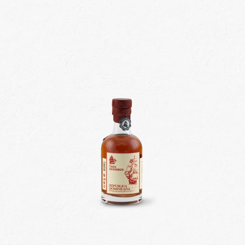 Tres Hombres Ron Ed.42 Republica Dominicana Premium XVIII Años Solera 41,3% 0,2L