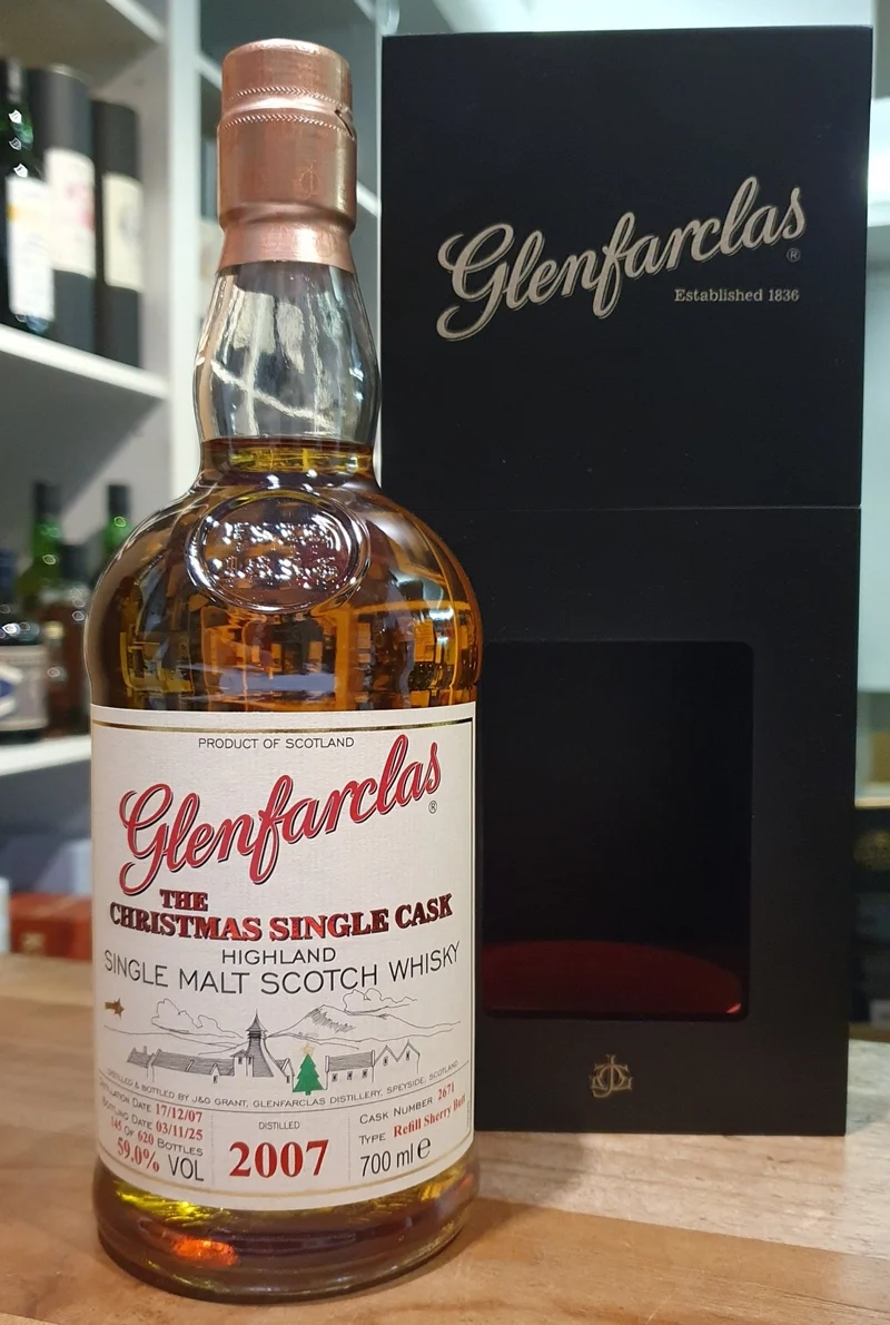 X Glenfarclas Single cask 2007 Cask Strength Exclusive Edition #2671 0,7l 59 % vol. The Christmas scotch whisky