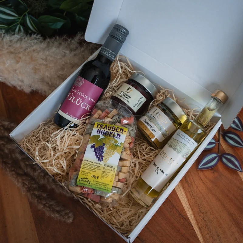 Wine & Dine Geschenkset | Geschenk für Weinfreunde mit Wein & Feinkost
