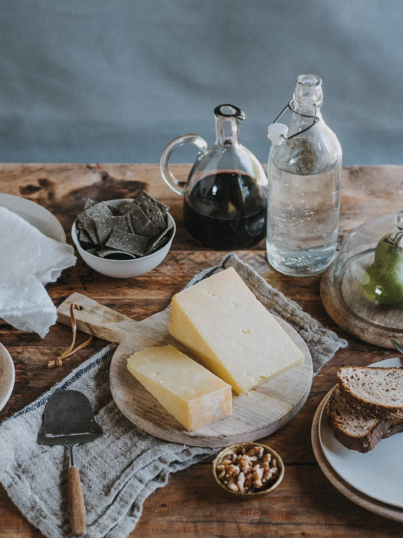 Vintage Clothbound Cheddar