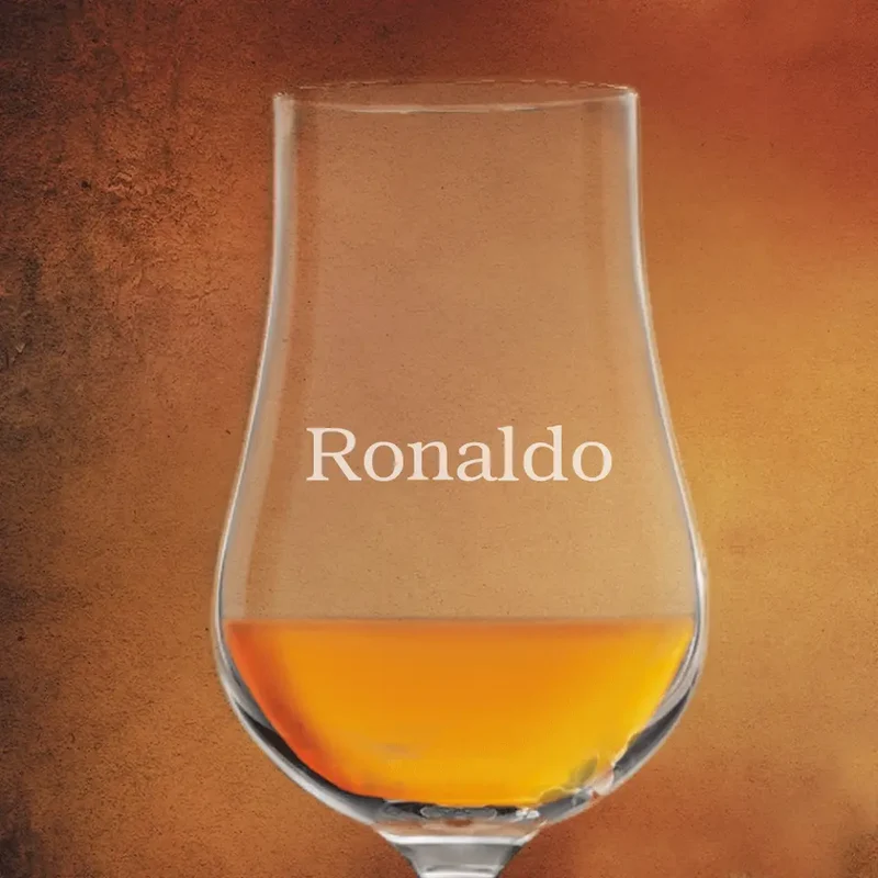 Stölzle Whiskyglas mit Stiel und deinem Namen graviert