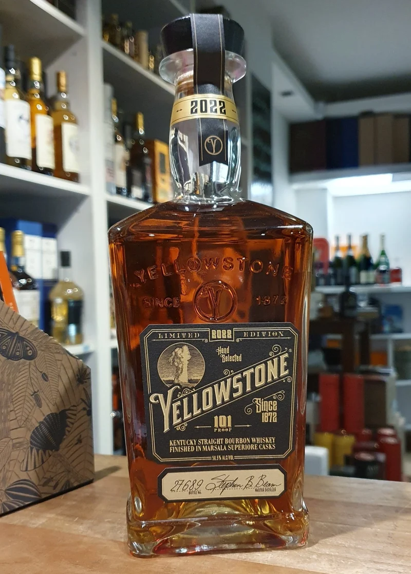Yellowstone limited Edition 2022 Marsala Superior cask ksb Bourbon Whiskey 0,75l 50,5% vol. 101