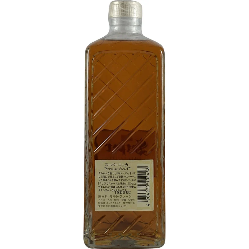 Super Nikka blended Whisky Square Bottle 720ml