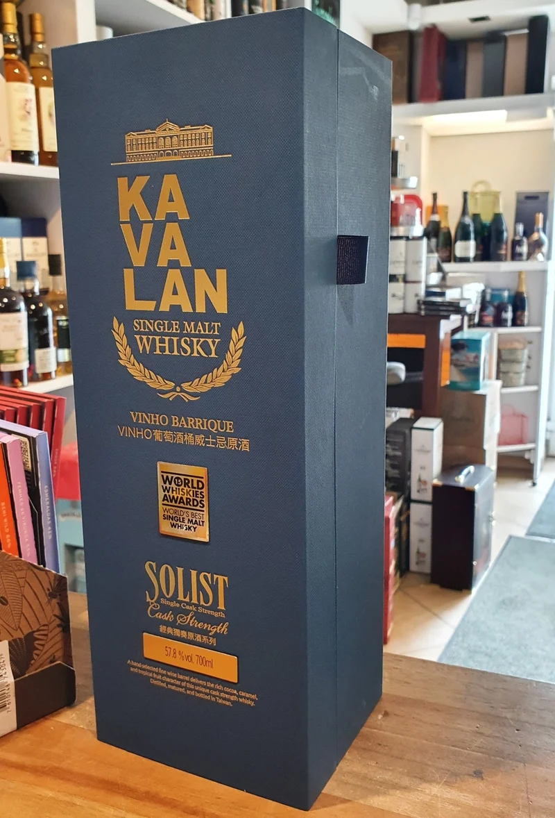 X Kavalan Solist Vinho Barrique 2016 single cask 0,7l 57,8% cask Taiwan Whisky 4075A Eckig bs