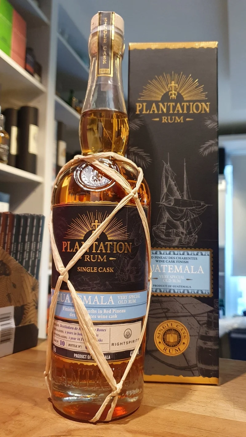 Plantation Guatemala 2022 red Pineau d.Ch. 0,7l 42,8% vol. Rum Planteray