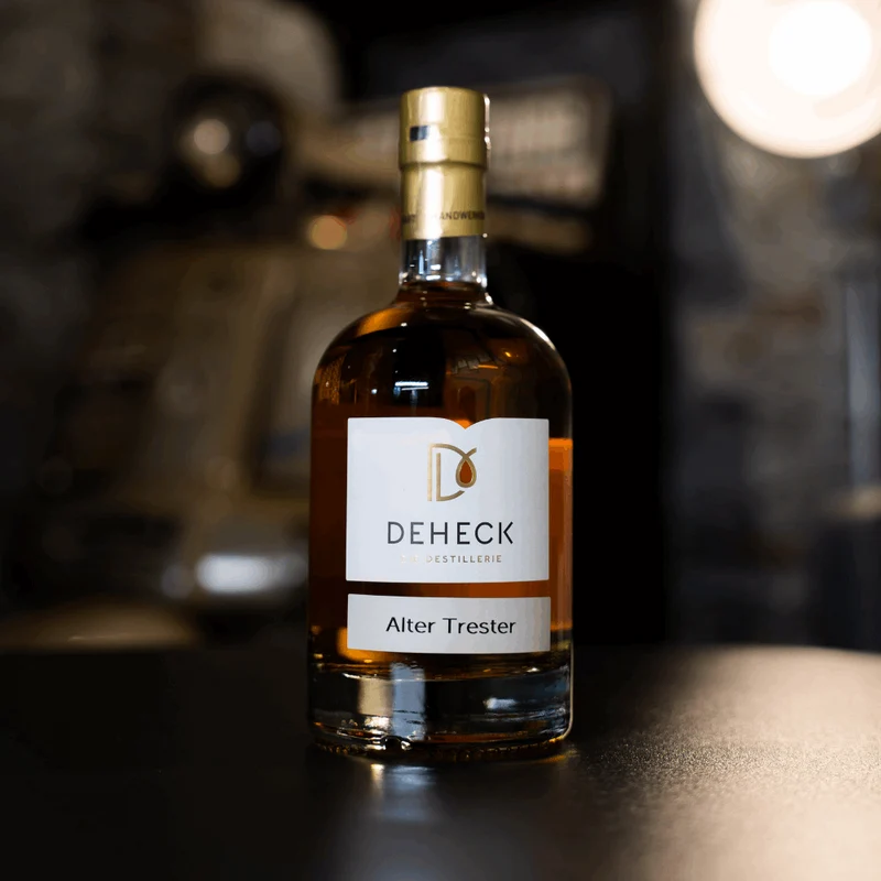 Alter Trester Spirituose | Trester Schnaps typisch rheinhessisch | 35%