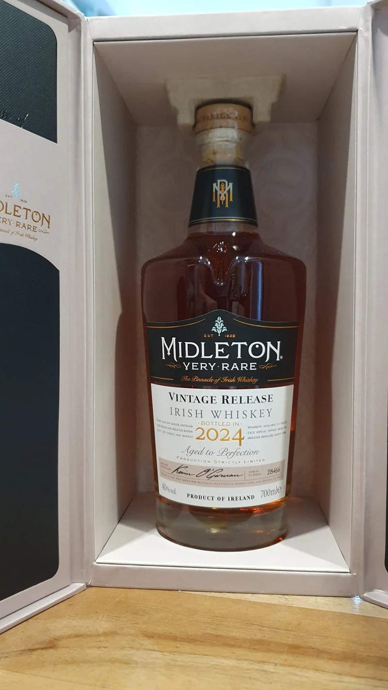 X Midleton Very Rare Vintage 2024 Irish Whiskey 0,7l 40% vol. Irish Whiskey