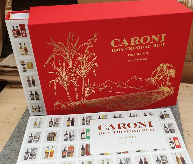 Caroni Bibel 100% Trinidad Rum Buch Steffen Mayer zwei Bände im Schuber 2072 Exemplare limitiert einzeln nummeriert mehrsprachig