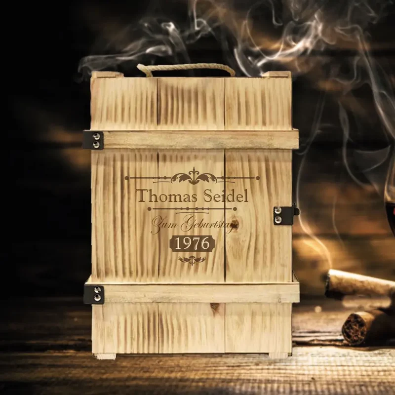 Whiskykaraffe und Whiskygläser in Holzkiste mit individueller Gravur