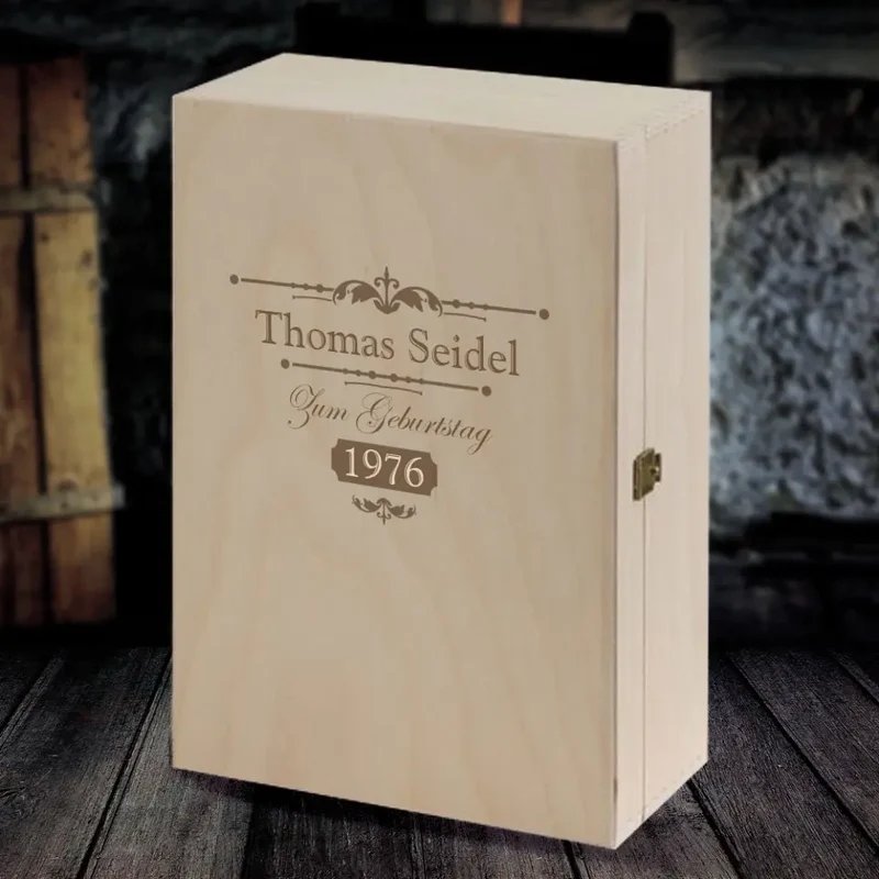 Whisky Geschenk mit Whiskykaraffe, Gläser und Holzkiste graviert