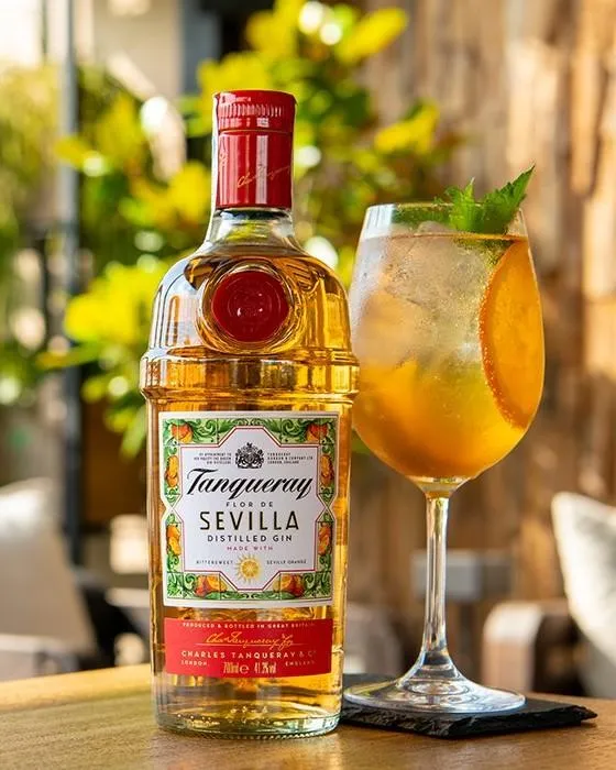 Tanqueray Flor de Sevilla