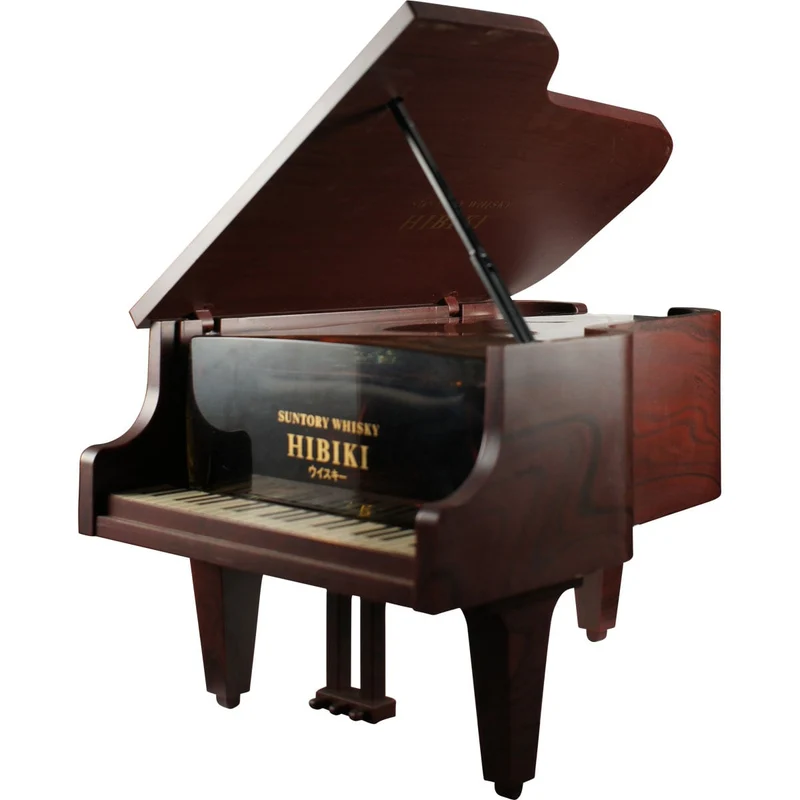 Suntory Hibiki Klavier / Piano