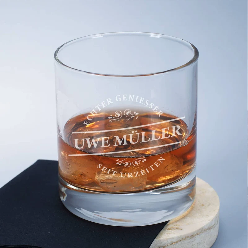 Graviertes Whiskyglas Echter Geniesser mit Wunschnamen