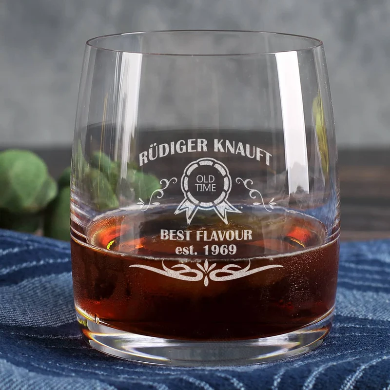 Graviertes Whiskeyglas Best Flavour mit Namen und Geburtsjahr