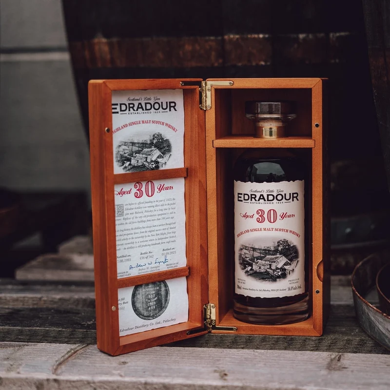 Edradour | 30 Jahre | Ibisco Decanter #302 | 1993/2023 | Cask Strength | 56%