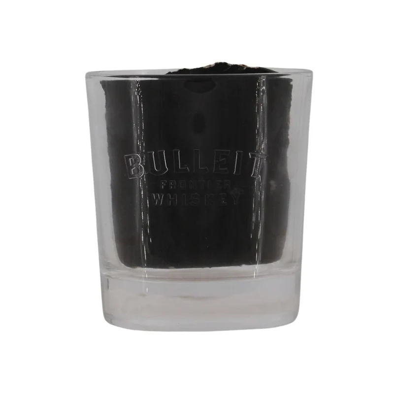 Bulleit Glas mit hevorstehendem Schriftzug